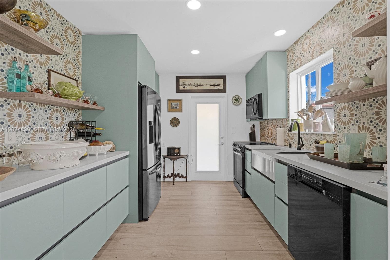 240 Nahkoda Dr, Miami Springs FL 33166 — 29