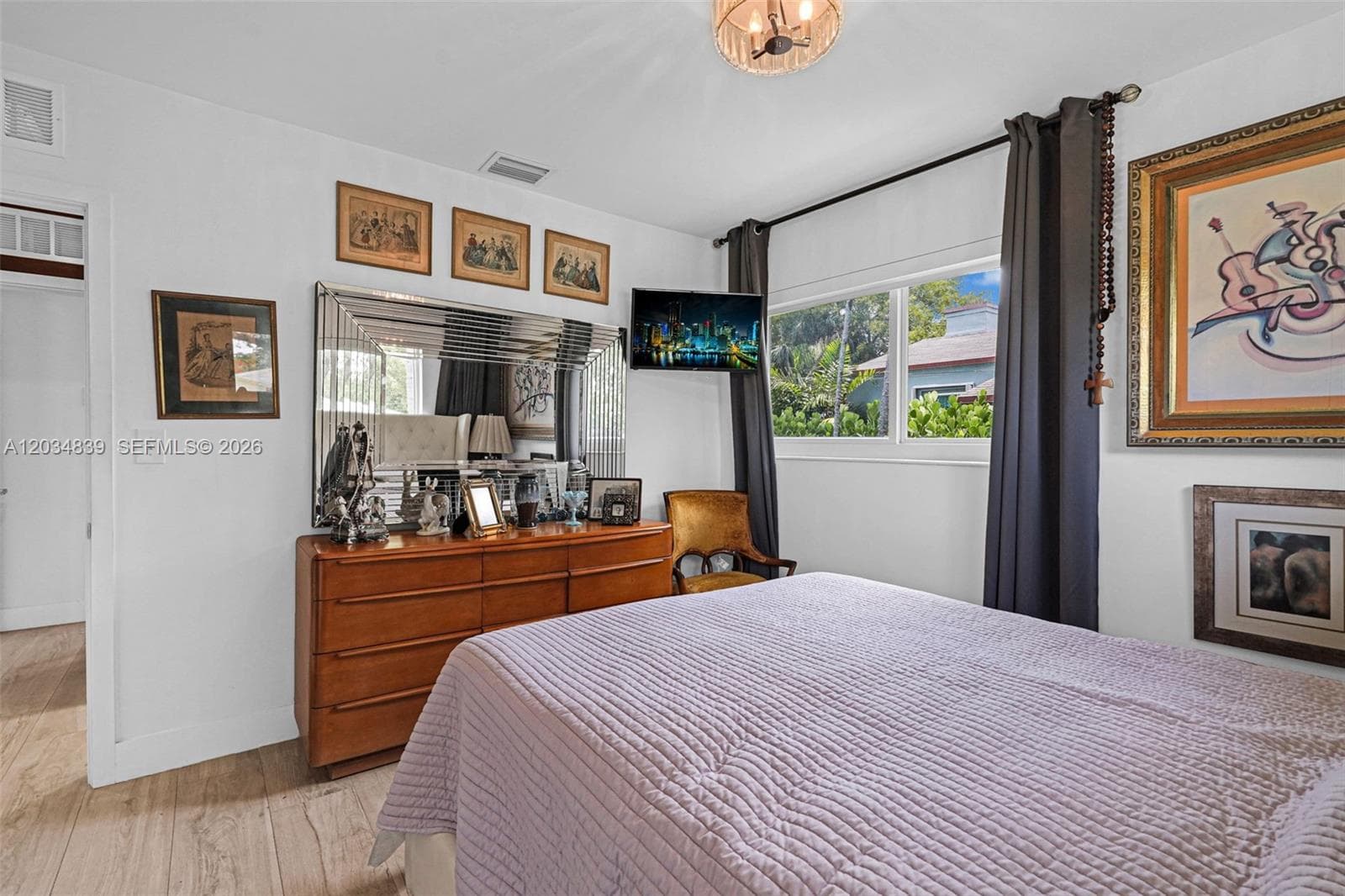 240 Nahkoda Dr, Miami Springs FL 33166 — 21