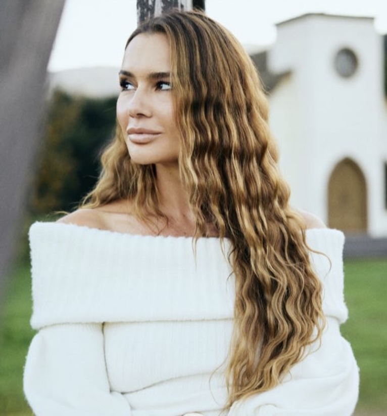 Anna Zova